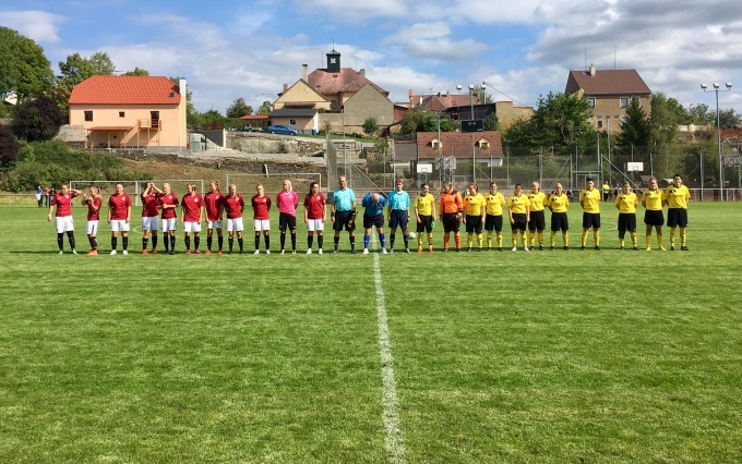 Ženy prohrály s rezervou AC Sparta Praha 0:2.